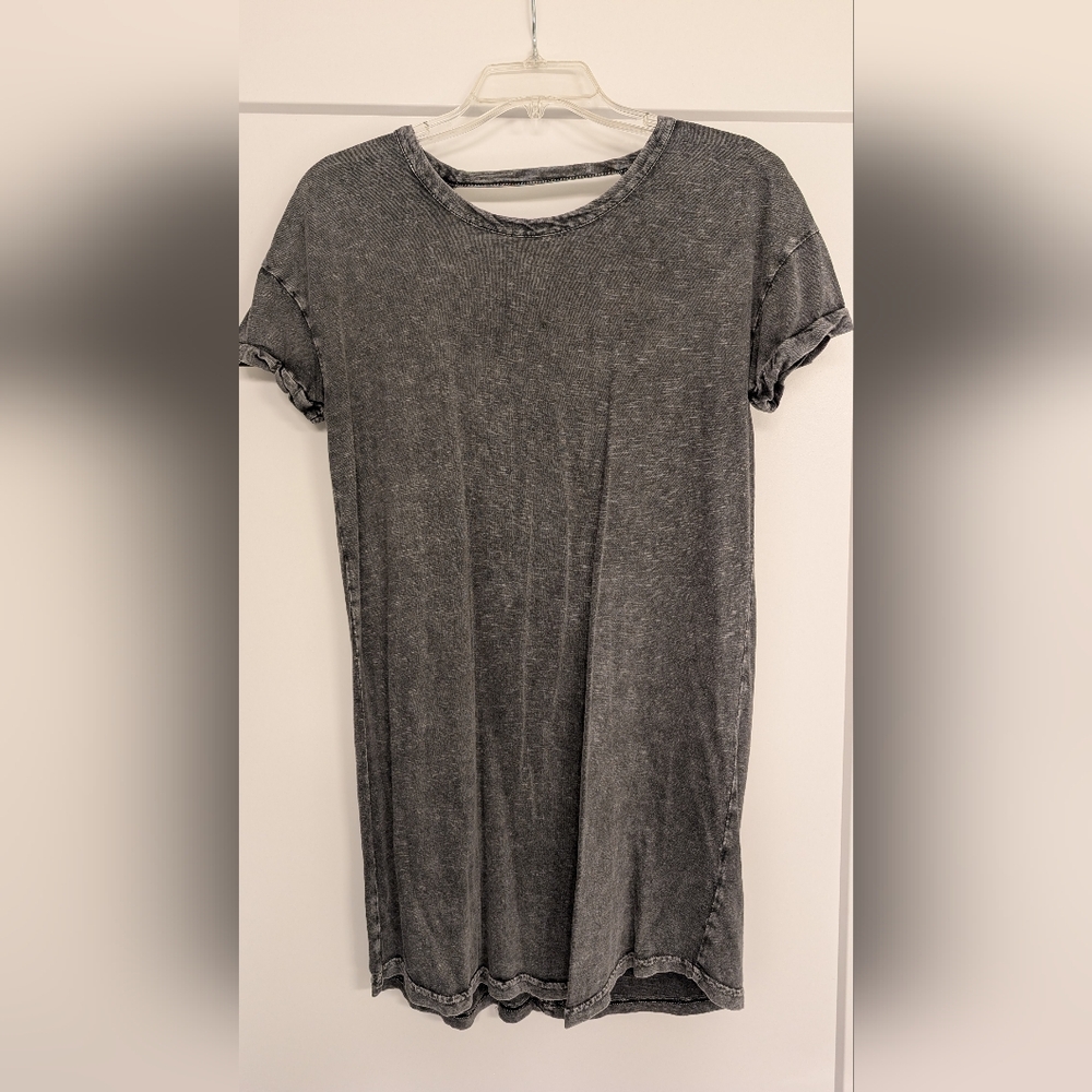 RVCA Charcoal Short Sleeve Tee Tunic Beach Cover Up